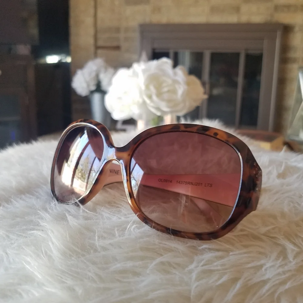 Women’s Nine West Brown Tortoise Sunglasses NEW